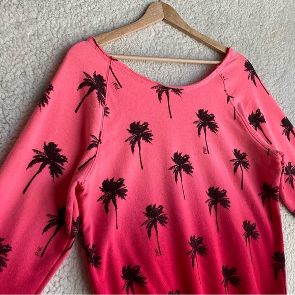 PINK Victoria’s Secret graphic sweatshirt with "Pink" print and palm trees Sz XS - Picture 13 of 16